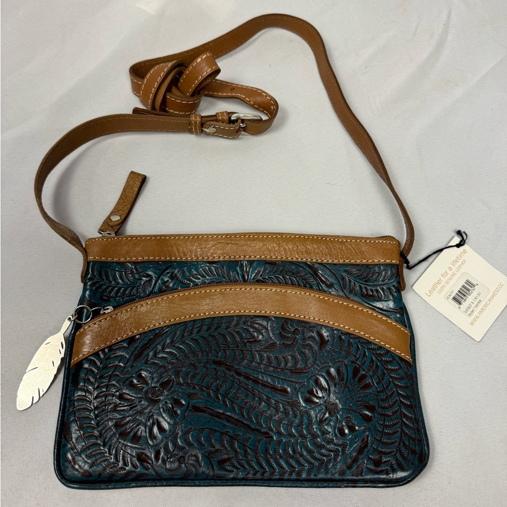 American West women’s “Free as a Bird” Crossbody Purse Blue
